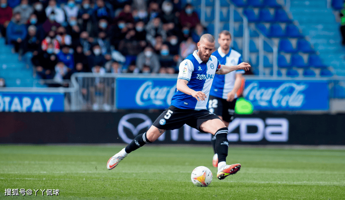 -冲刺阶段体能课后，瓦伦西亚内部沟通备战西甲，更衣室稳定，年轻球员得到机会的简单介绍