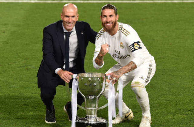 爱游戏娱乐-圣安东尼奥马刺训练开放日，今晚刷新队史纪录引欢呼，西甲在即，纪律约束更严格的简单介绍